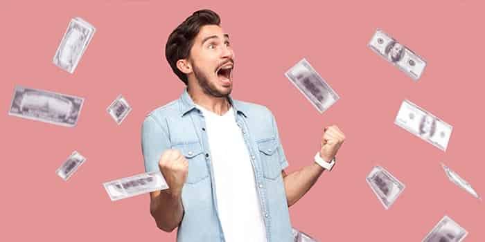 $30 Scratcher — Un Américain transforme un ticket à gratter de 30$ en 100 000$